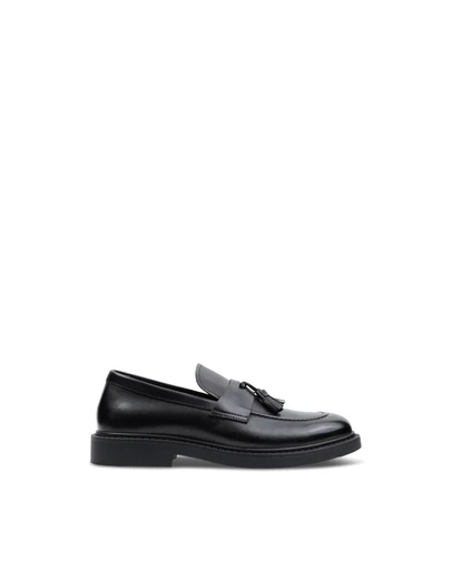 yd. - Chester Tassel Loafer