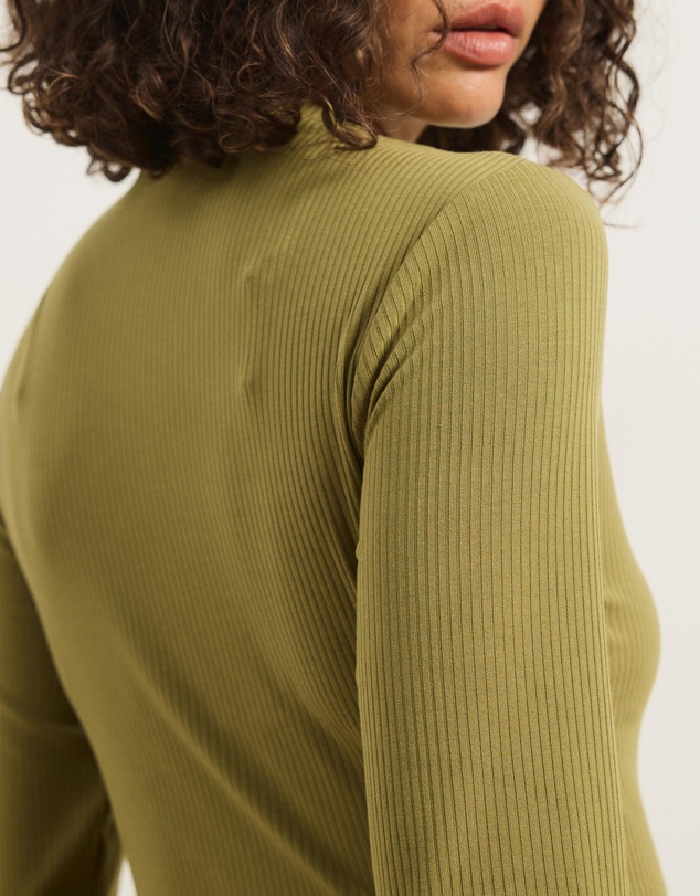 Atmos&Here - Long Sleeve Boat Neck Jersey Top