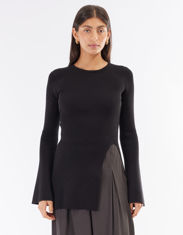 Amelius - Joanne Flare Sleeve Knit