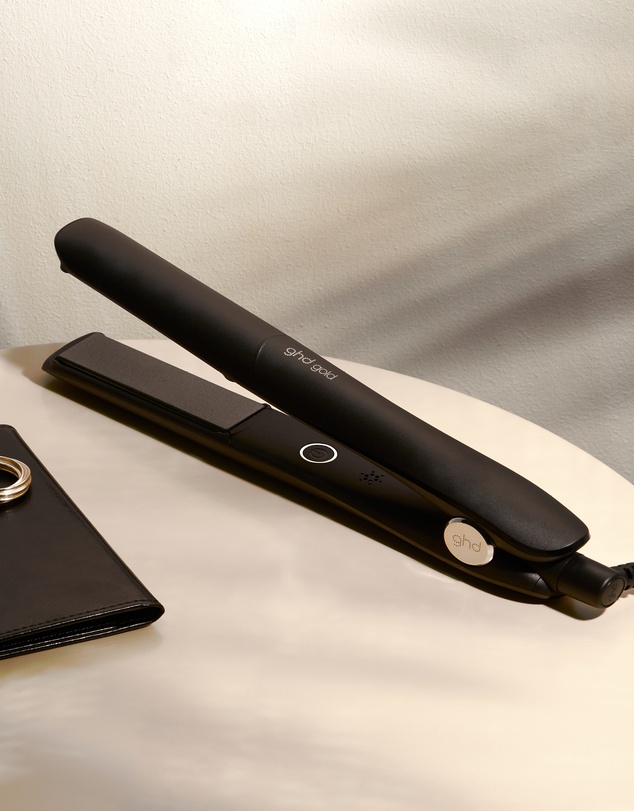 ghd - gold® Classic Hair Straightener in Black