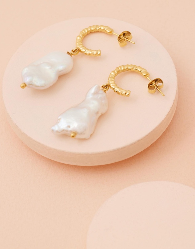 Carly Paiker - Biarritz Pearl Earrings