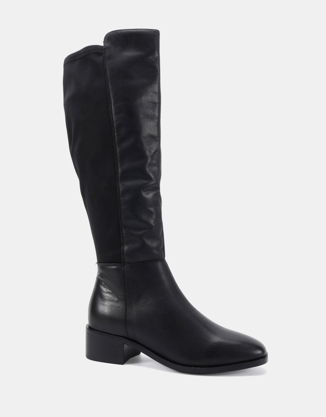 Clarks - Ember Black