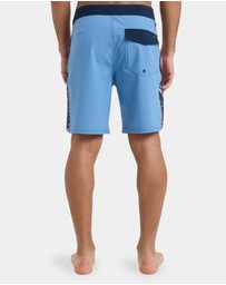 Quiksilver - Mens Surfsilk 19