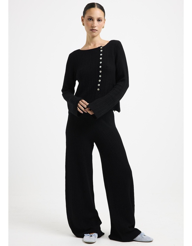 Subtitled - Ireland Off Shoulder Ribbed Long Sleeve Top