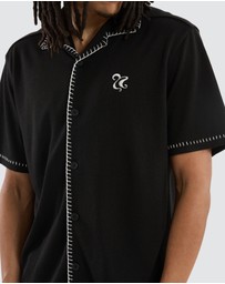 Nomadic Paradise - Insignia Crop Resort Shirt