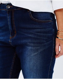 Love Your Wardrobe - Dark Wash Jeans