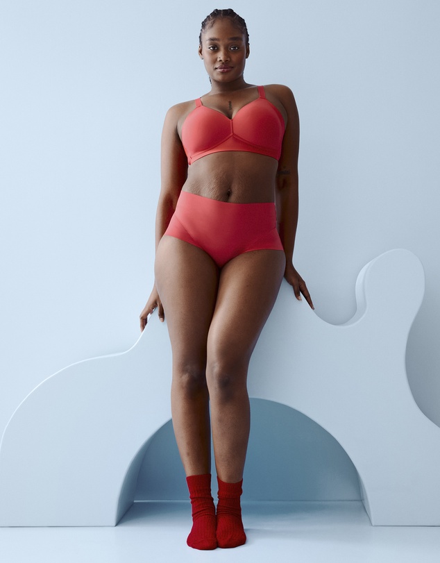 Naturana - Side Smoothing Wireless Padded Bra