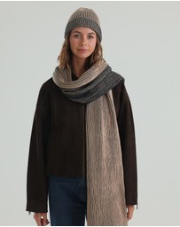 Morgan & Taylor - Sarina Ribbed Knit Beanie in Black