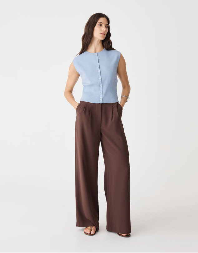 Forcast - Faye Sleeveless Button Up Knit