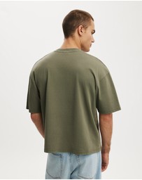 Cotton On - Cropped Fit Music T-Shirt
