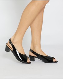 Wide Steps - Hilda