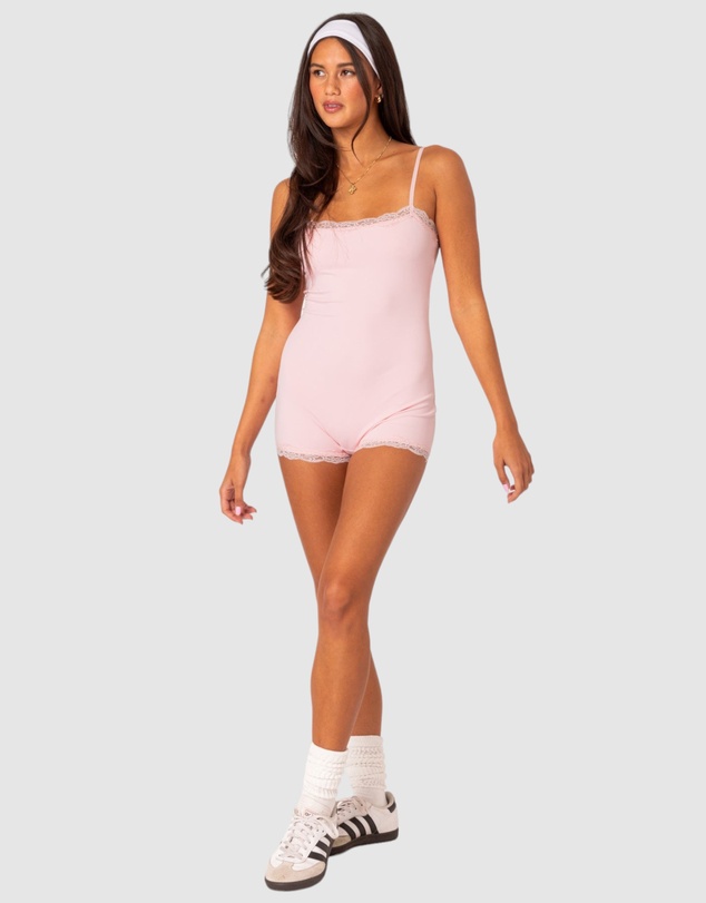 EDIKTED - Mandi lace trim romper