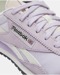Reebok - Classic AZ Sneakers - Women's