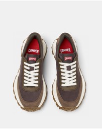 Camper - Trainers Drift Trail