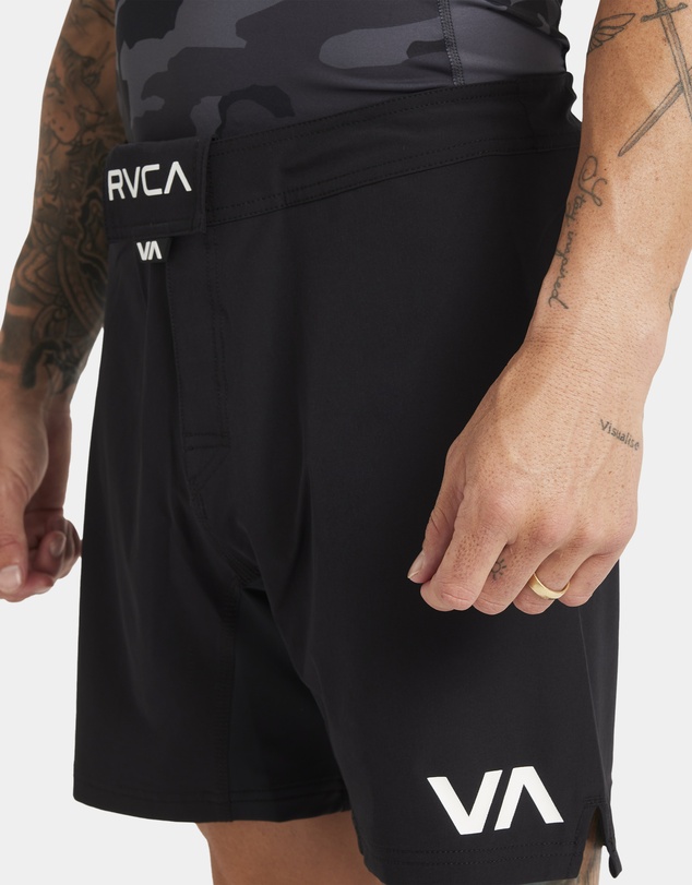 RVCA - Mens Fight Scrapper Elastic 17