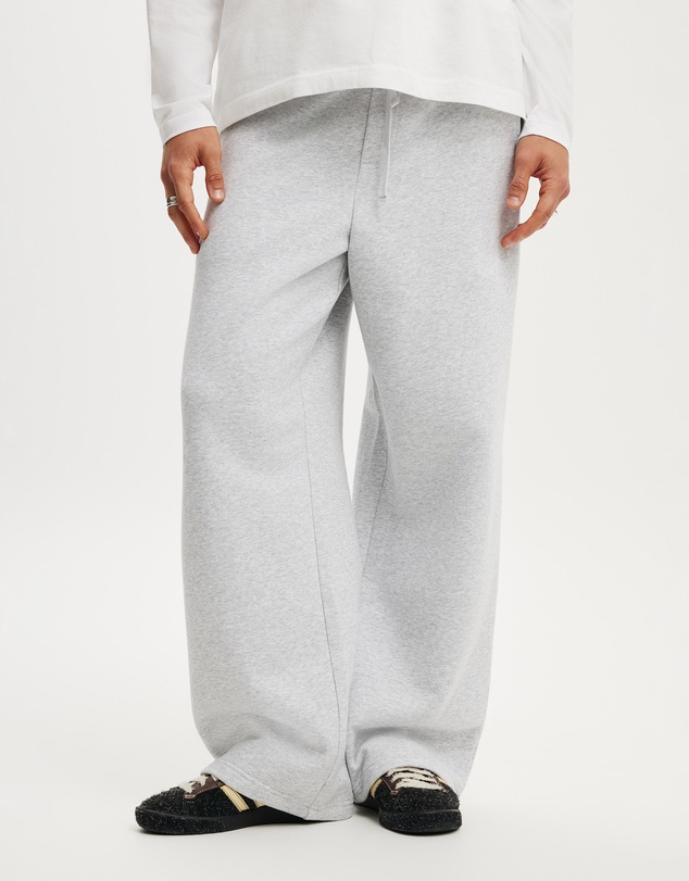 Cotton On - Super Baggy Track Pant