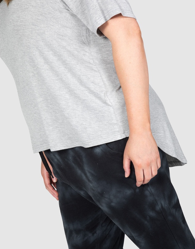 Love Your Wardrobe - Kelly Dipped Hem T-shirt