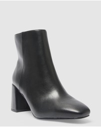 SPURR - Eva - ONLINE EXCLUSIVE