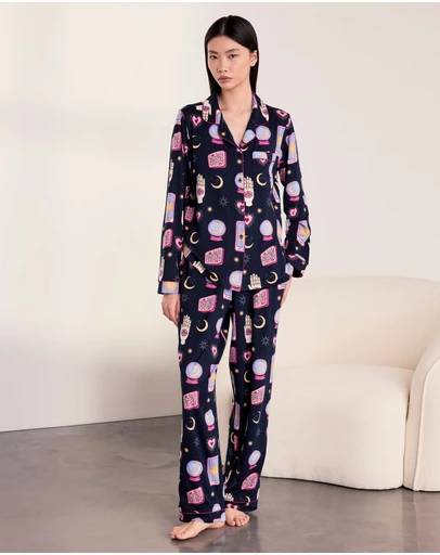 Chelsea Peers - Tarrow Card Long Pyjama Set