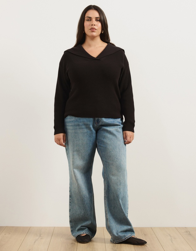 Atmos&Here Curvy - Nori Oversized V-Neck Knit Jumper