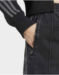 adidas Originals - Adicolor Denim Firebird Shorts Womens