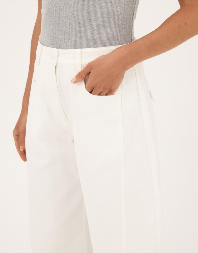 Atmos&Here - Sarah Curved Seams Barrel Leg Pants