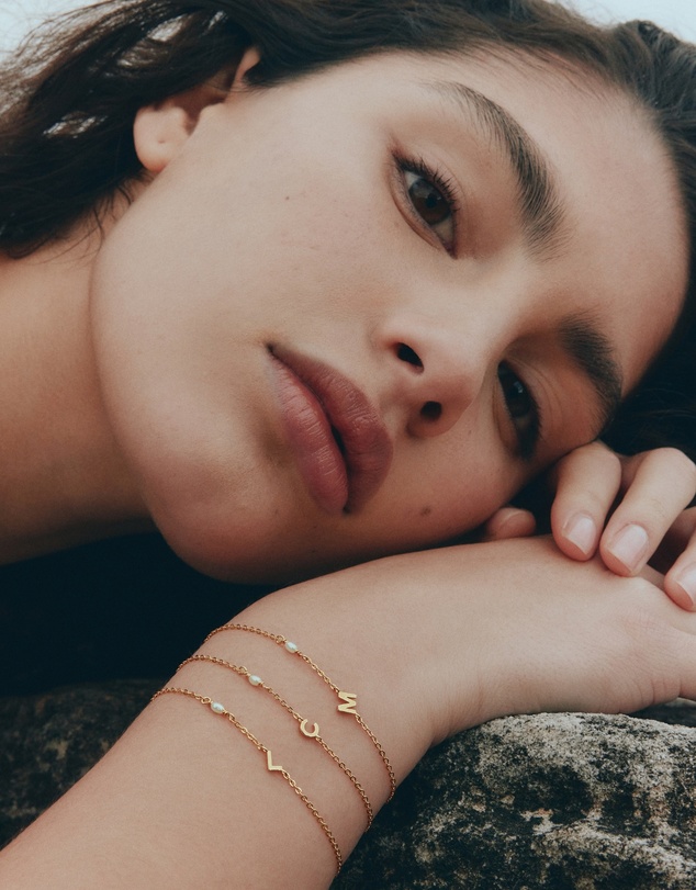 SAINT VALENTINE - Pearl Letter Bracelet - Gold