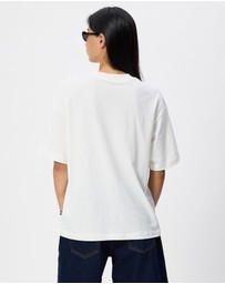 New Balance - Visibly Loved Oversized T-Shirt