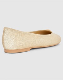 SPURR - Gia - ONLINE EXCLUSIVE