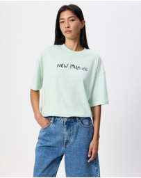 New Balance - Visibly Loved Oversized T-Shirt