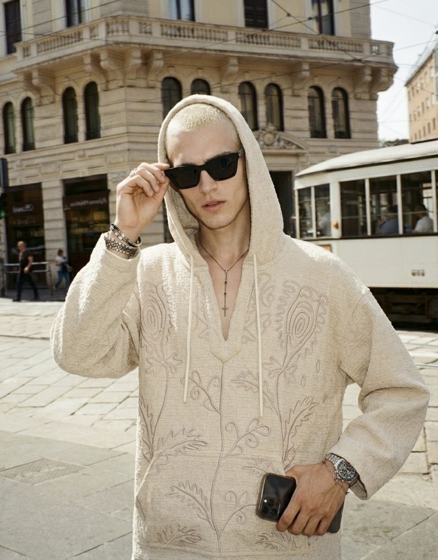 THE TALES - Textured Flower Embroidered Hooded Jacket
