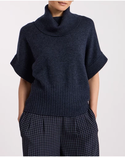 David Lawrence - Roll Neck Gilet Top