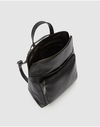 Evity - Maya Leather Convertible Backpack