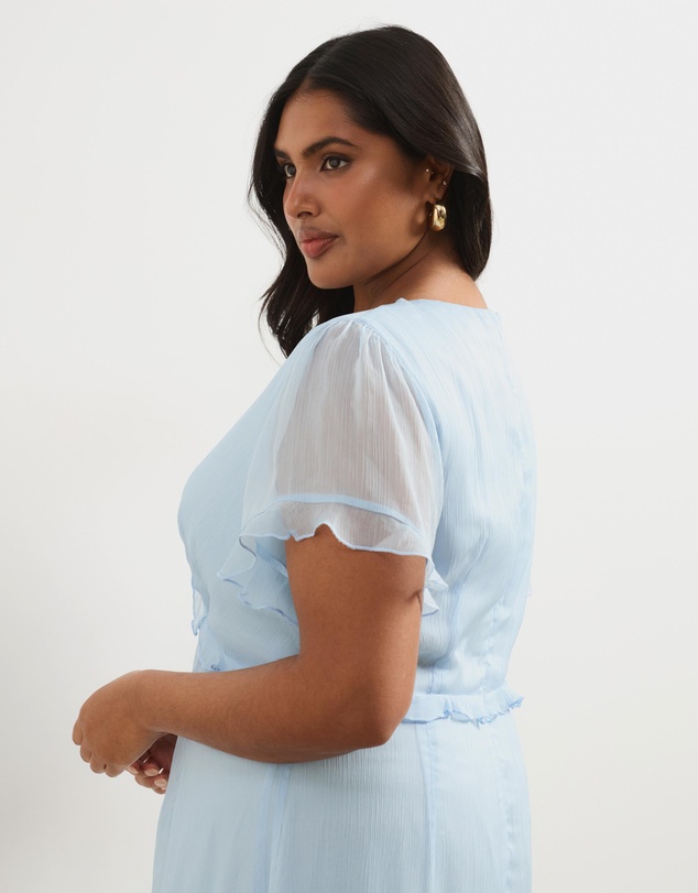 Atmos&Here Curvy - Floral Short Sleeve Midi Dress With Ruffle Detail