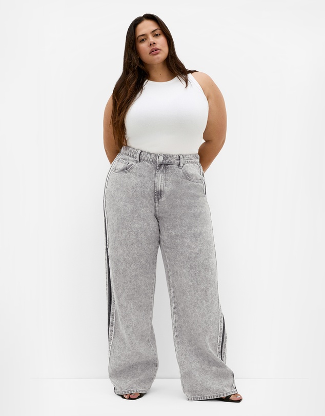 City Chic - Plus size Harley Fit Leila Side Stripe Wide Leg Jean - light grey wash