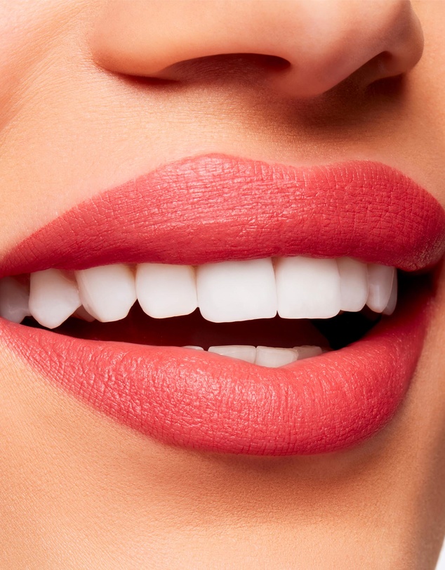 MAC - Velvet Blur Slim Stick Lipstick