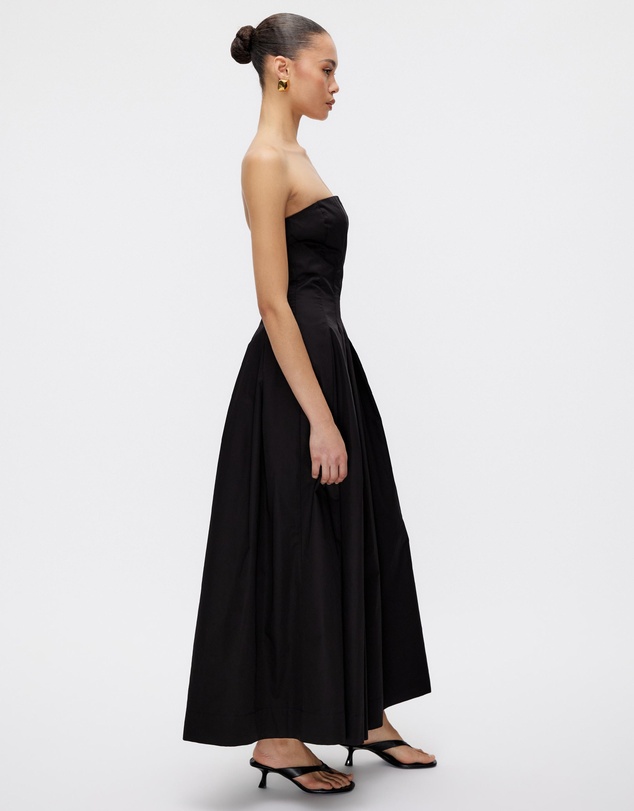 Minima Esenciales - Sableen Pleated Maxi Dress
