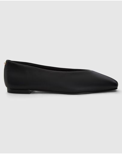BLACK GLOVE