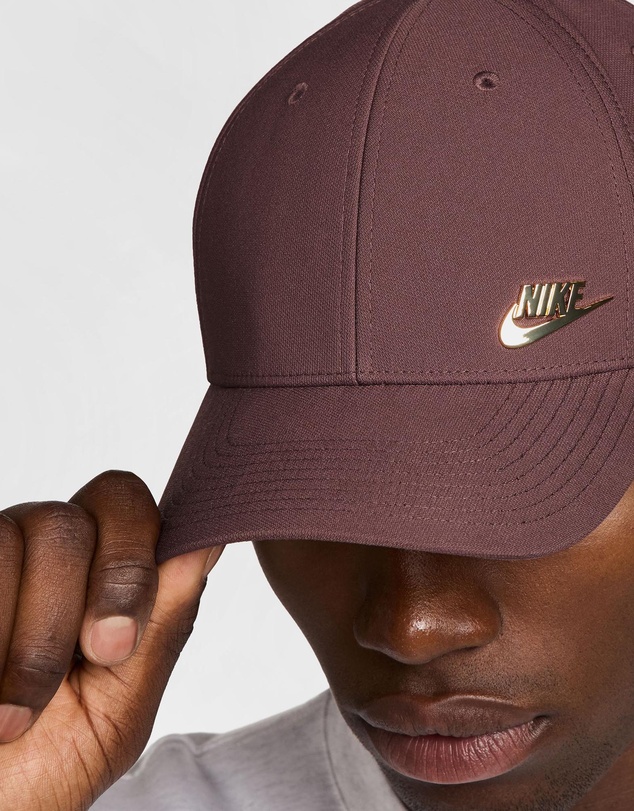 Nike - Nike Dri-FIT Club Structured Metal Logo Cap