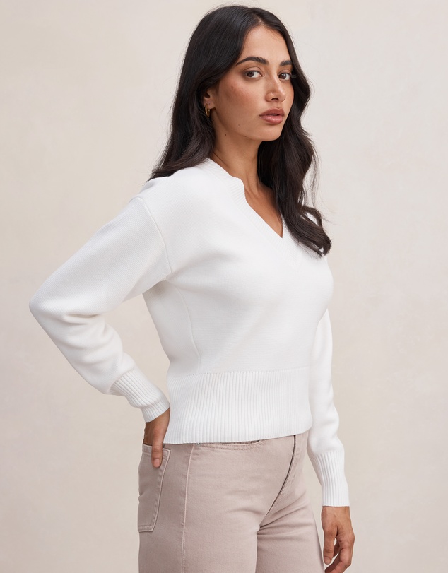 Forever New - Raya V Neck Sweater