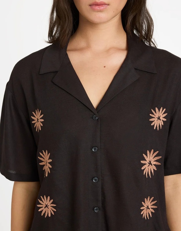 Volcom - Womens Florez II Short Sleeve Shirt