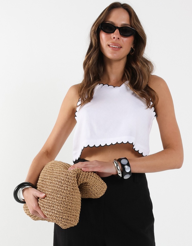 Lost in Lunar  - Tamsyn Top