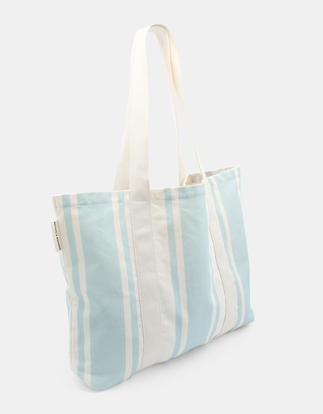 Morgan & Taylor - Breeze Beach Tote Bag in Blue and White Stripe