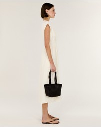 Staple the Label - Ode V-Neck Midi Dress