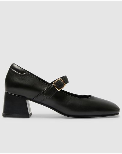 BLACK GLOVE