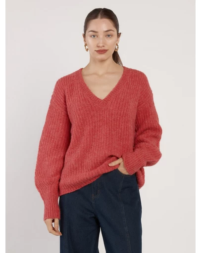 Fate + Becker - Remy V-Neck Jumper
