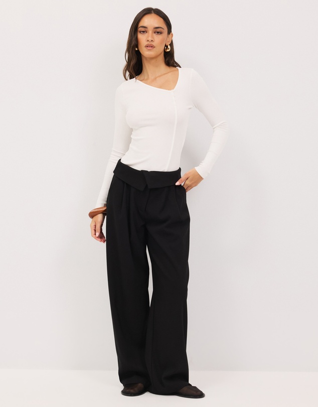 Calli - Logan Cut Out Top