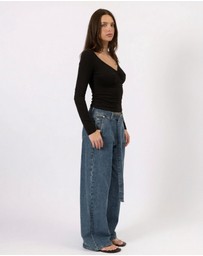 Style Addict - The Twist Top