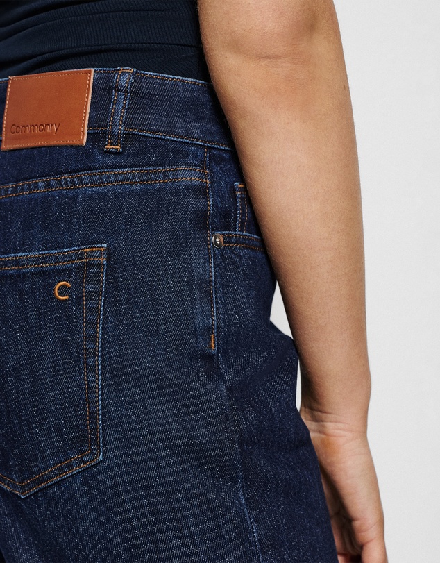 Commonry - The Mid Rise Slim Jean