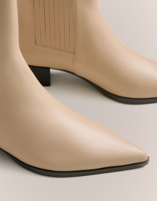 Trenery - Calyx Heeled Boot in Tahini